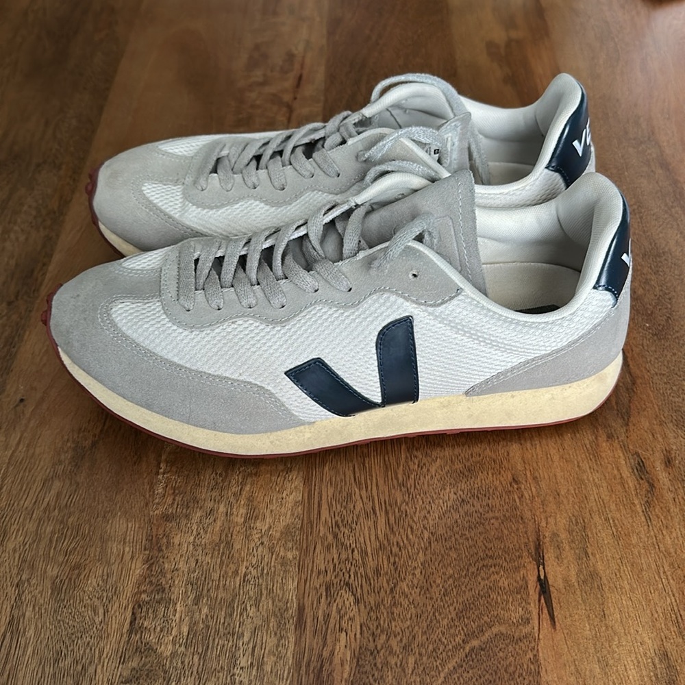 Veja Gray and White Men's Sneakers